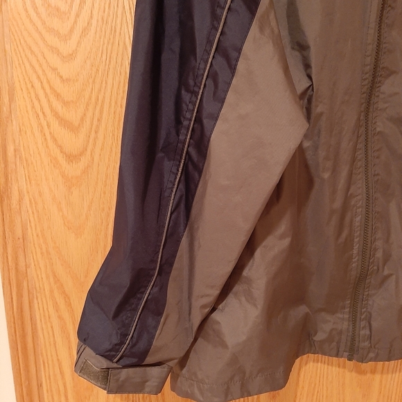 Pikes Peak Windbreaker Size Large - Picture 5 of 11